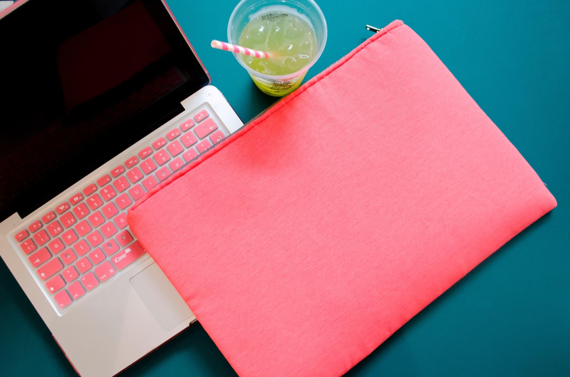 large-header-macbook-min.jpg