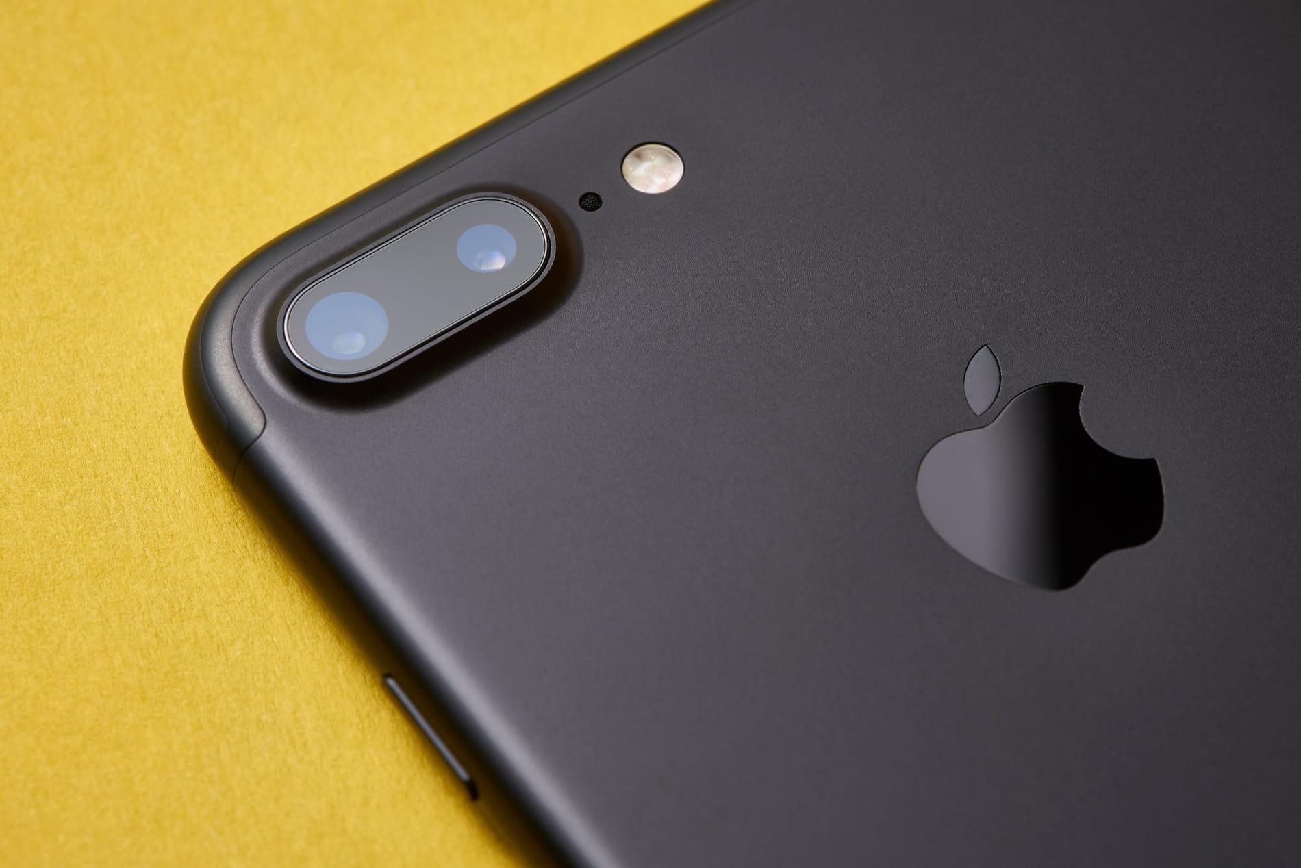 large-header-phone-min.jpg